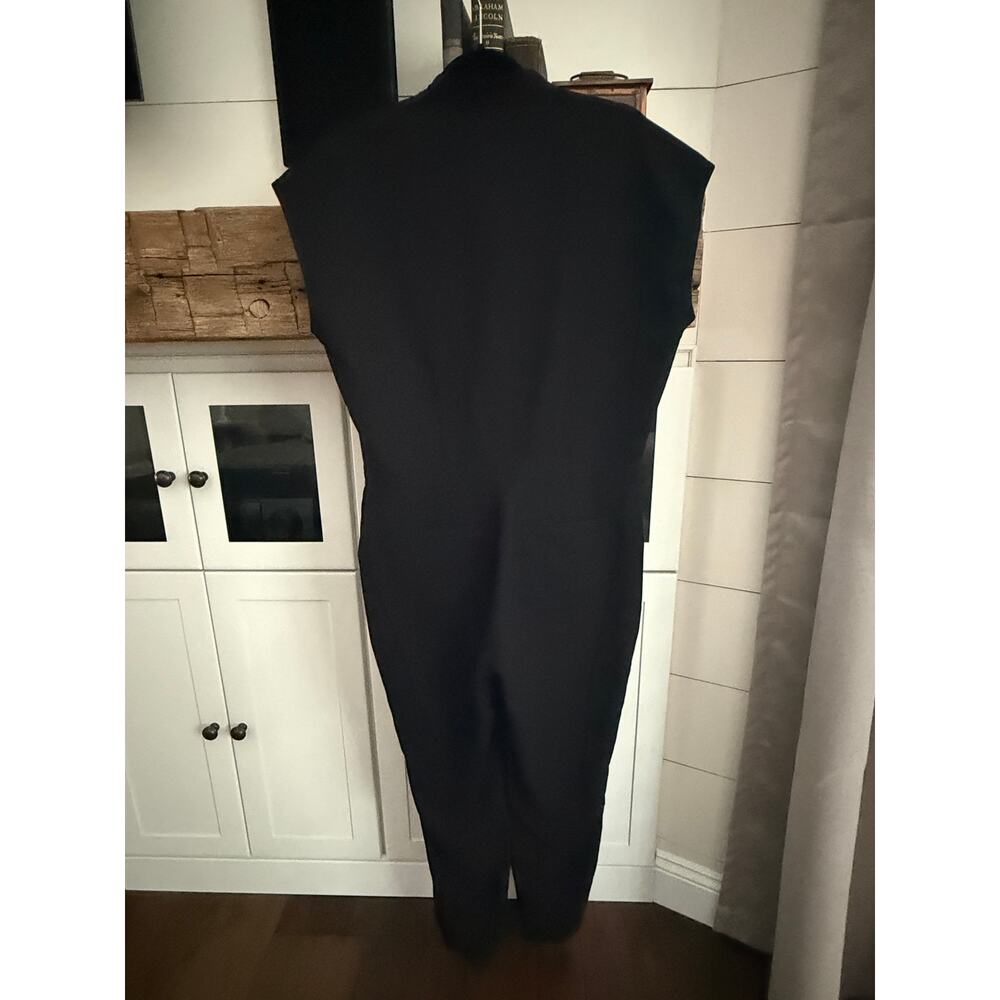 FIGS Technical Collection Sleeveless Black Scrub Jumpsuit Sz M Nursing Chic - Picture 2 of 8